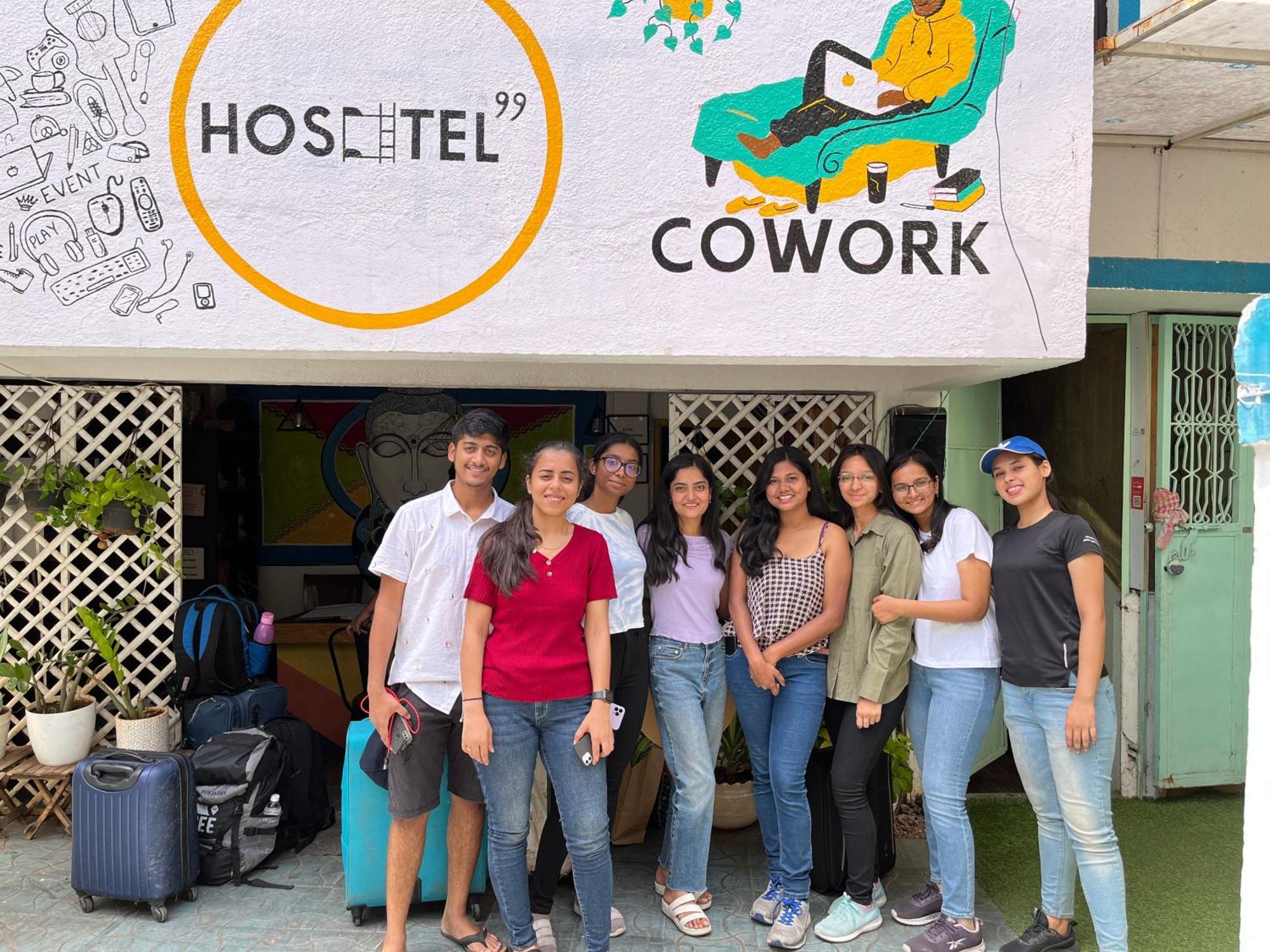 Hoshtel99 - Prime - Stay, Cowork And Cafe Пуна Экстерьер фото
