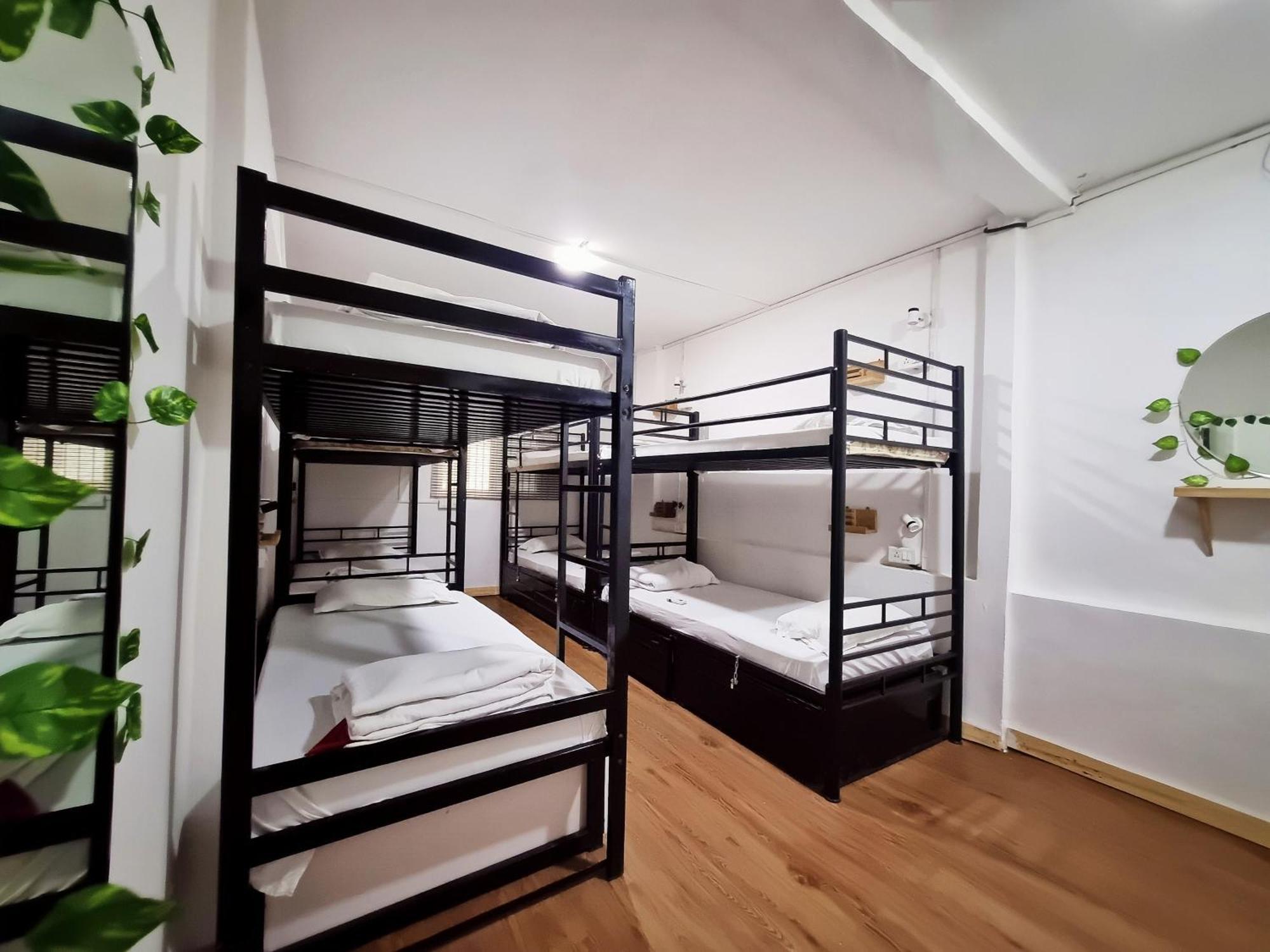 Hoshtel99 - Prime - Stay, Cowork And Cafe Пуна Экстерьер фото